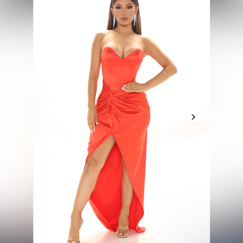 Fashion Nova Strapless Scarlet Dress